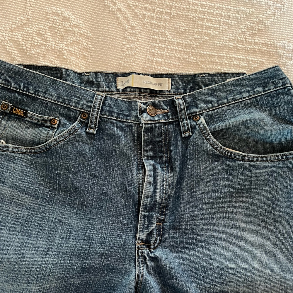 LEE Men’s Dark Wash Relaxed Fit Jeans - Picture 5 of 6